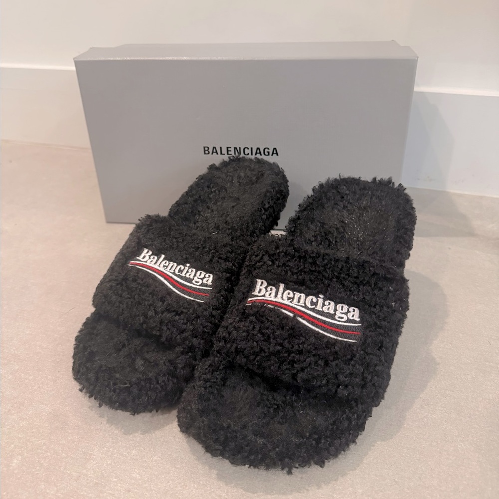 BALENCIAGA CAMPAIGN LOGO SHEARLING SANDAL HEELS